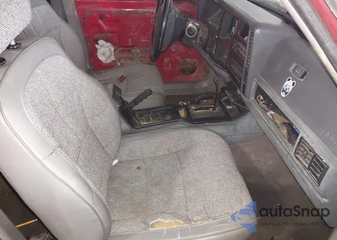 1996 Jeep Cherokee Sport/Classic z USA, uszkodzony, nr VIN 1J4FJ68S0TL177046